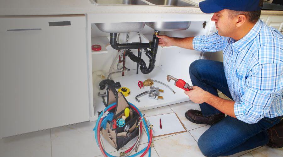 Local annual plumbing maintenance in Freer, TX